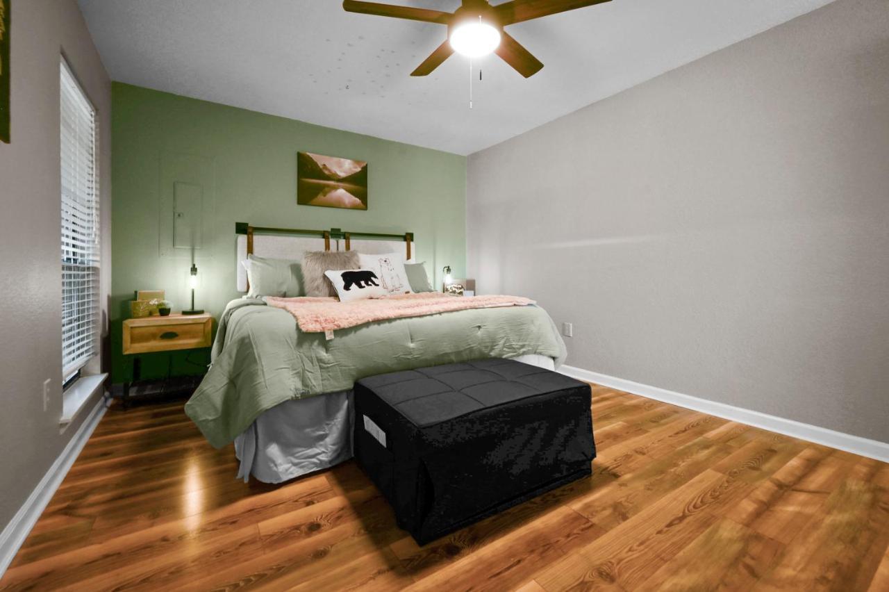 Private Mountain Cabin, Hot Tub Escape In The Smokies, With The View Sevierville Esterno foto